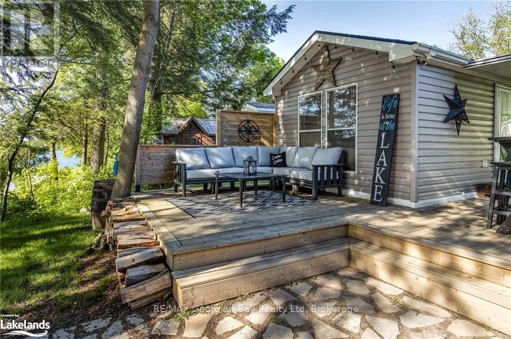 46 LAKESHORE ROAD Image 18