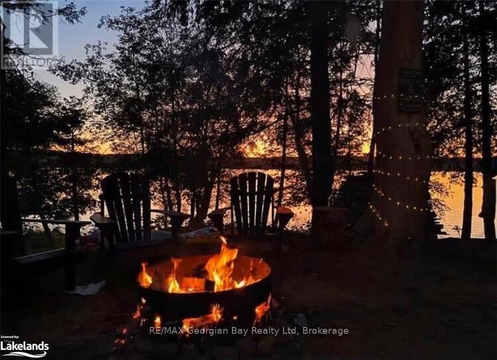 46 LAKESHORE ROAD Image 31