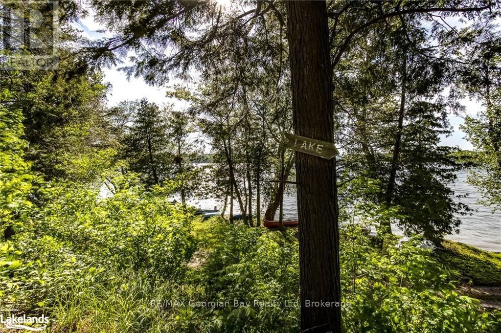 46 LAKESHORE ROAD Image 32
