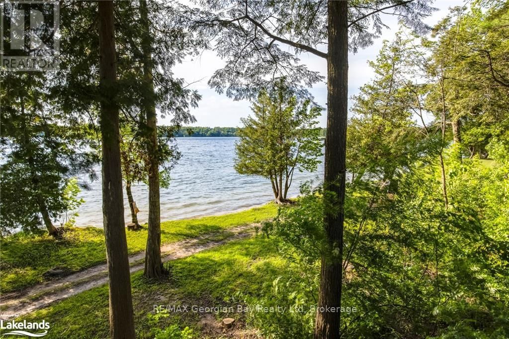 46 LAKESHORE ROAD Image 33