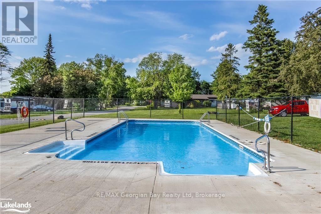 46 LAKESHORE ROAD Image 37