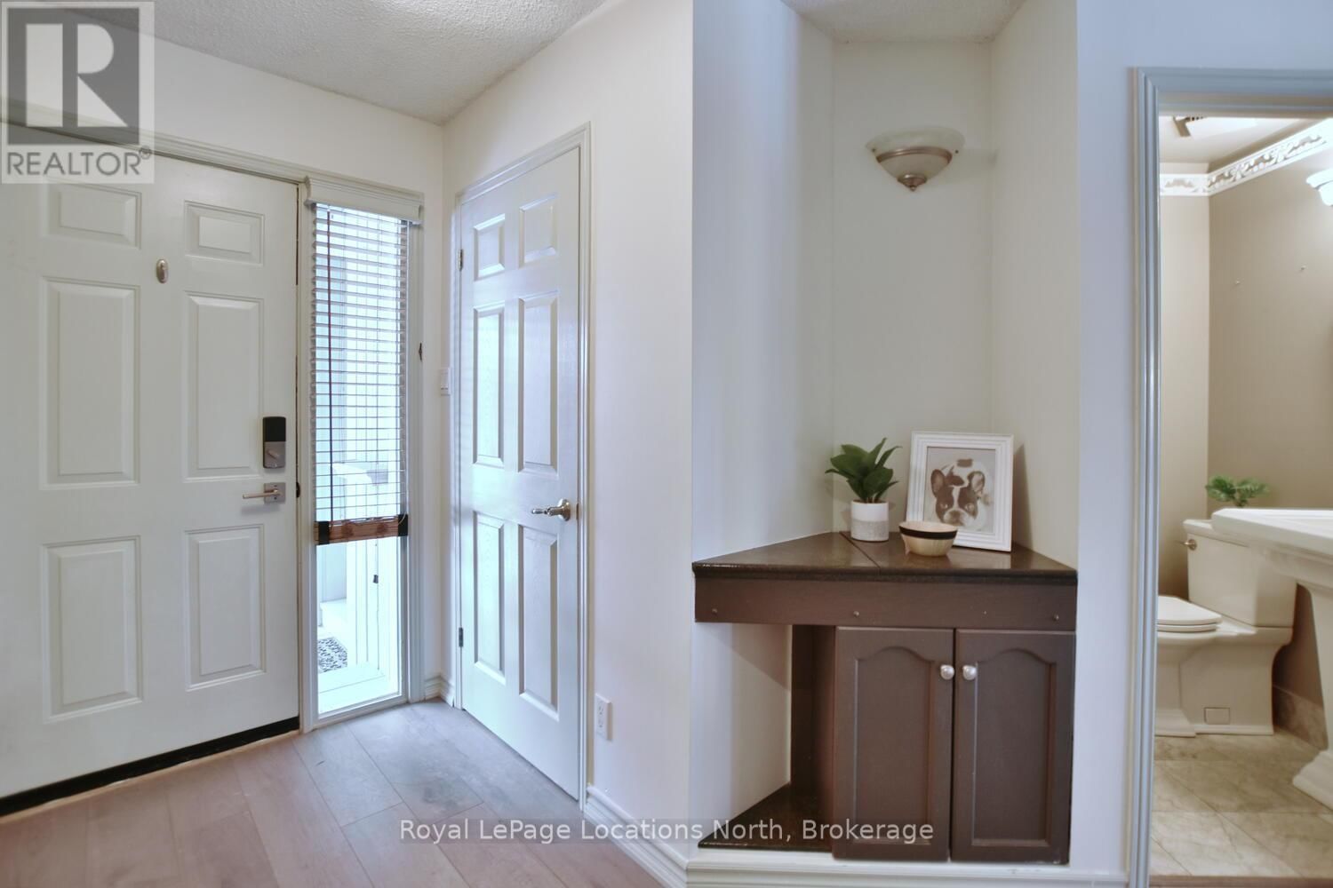 153 - 30 RAMBLINGS WAY Image 11