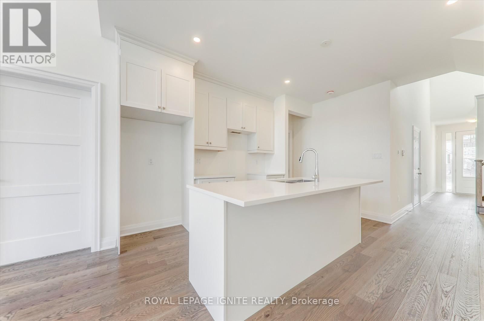 519 HUDSON CRESCENT Image 11