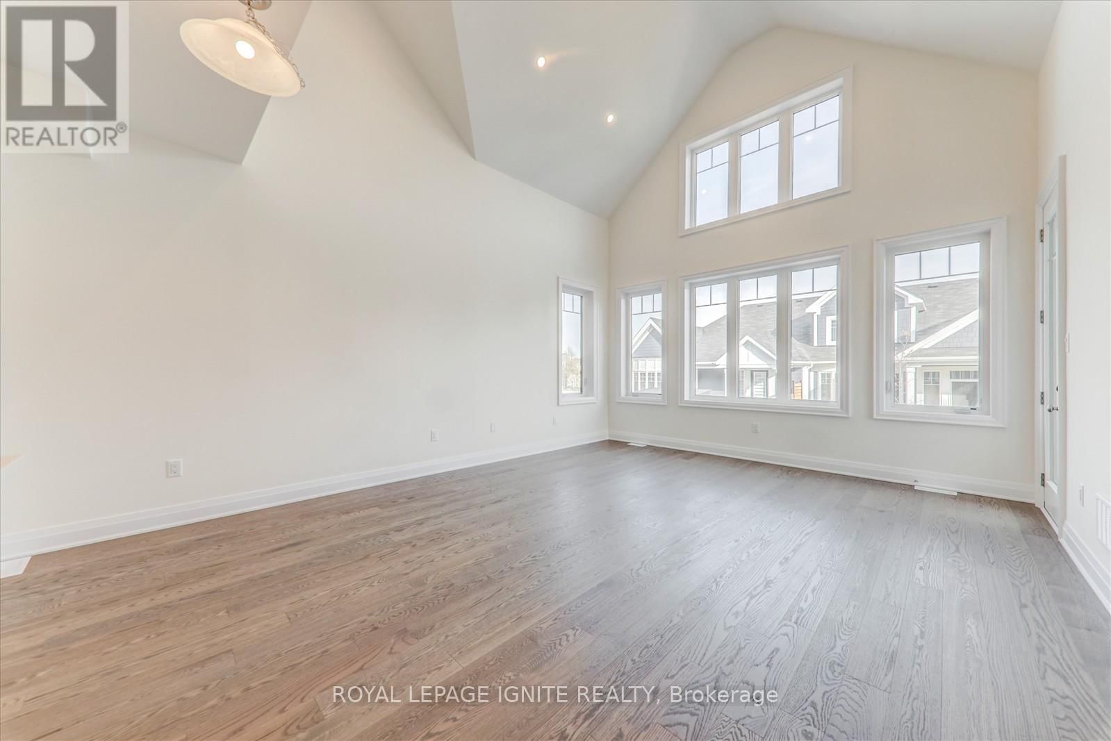 519 HUDSON CRESCENT Image 12