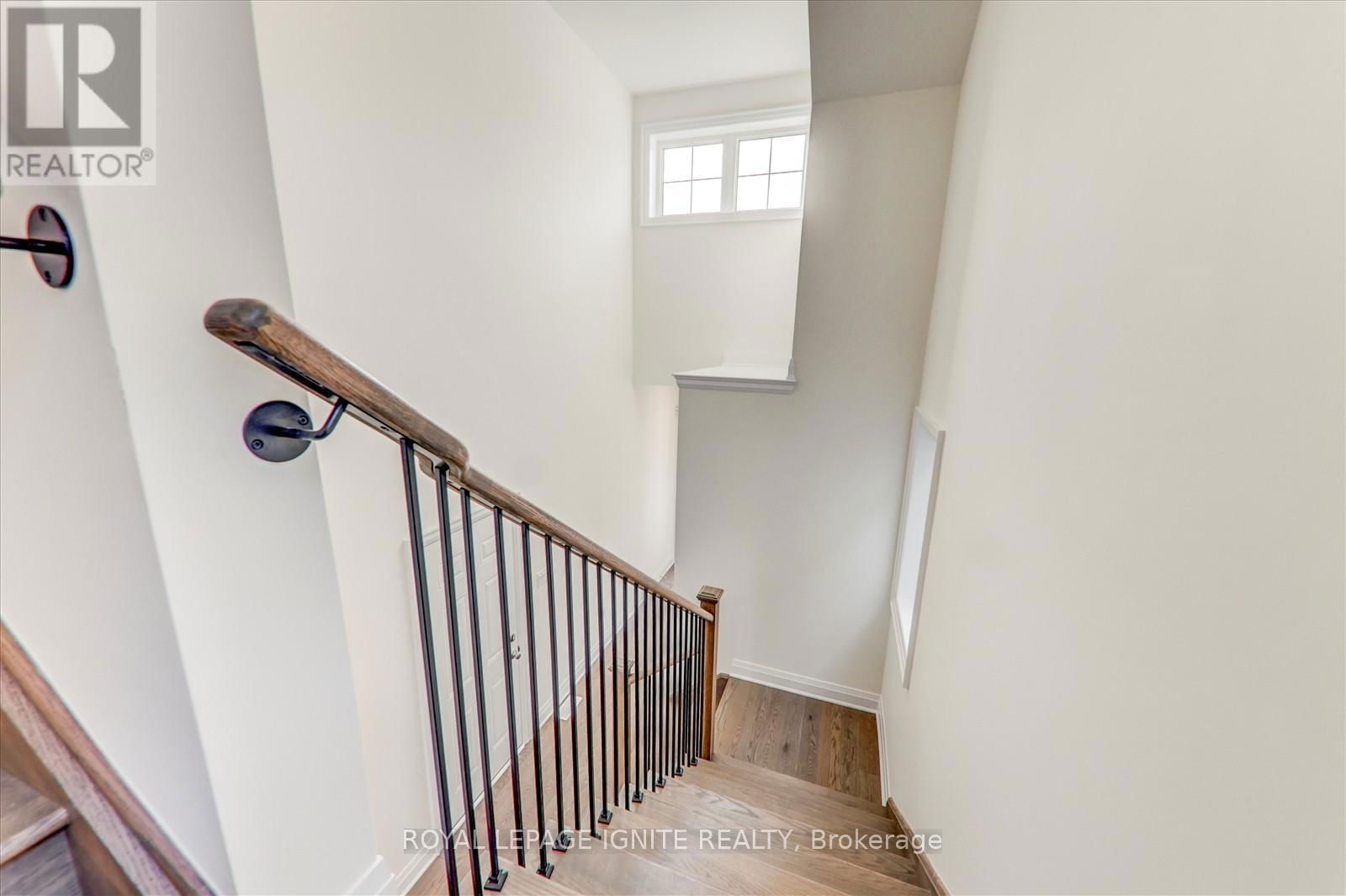 519 HUDSON CRESCENT Image 25