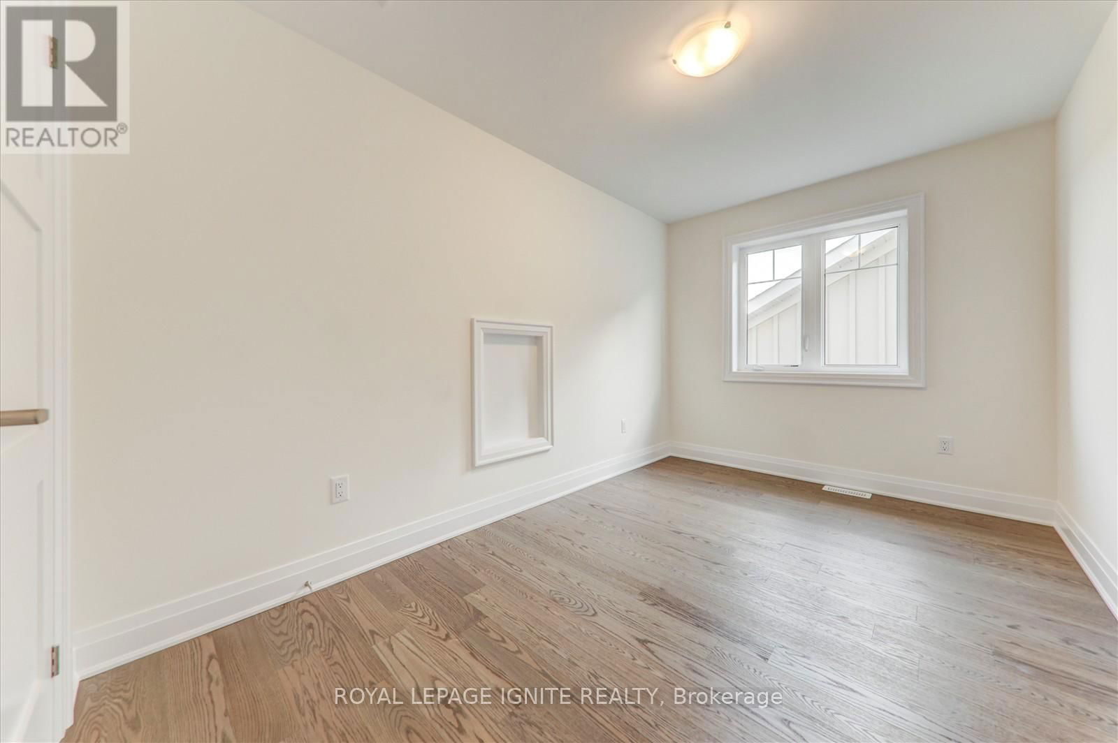519 HUDSON CRESCENT Image 27