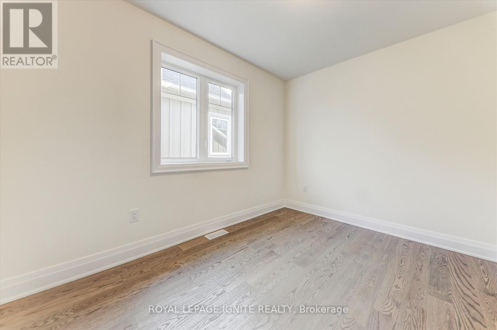 519 HUDSON CRESCENT Image 30