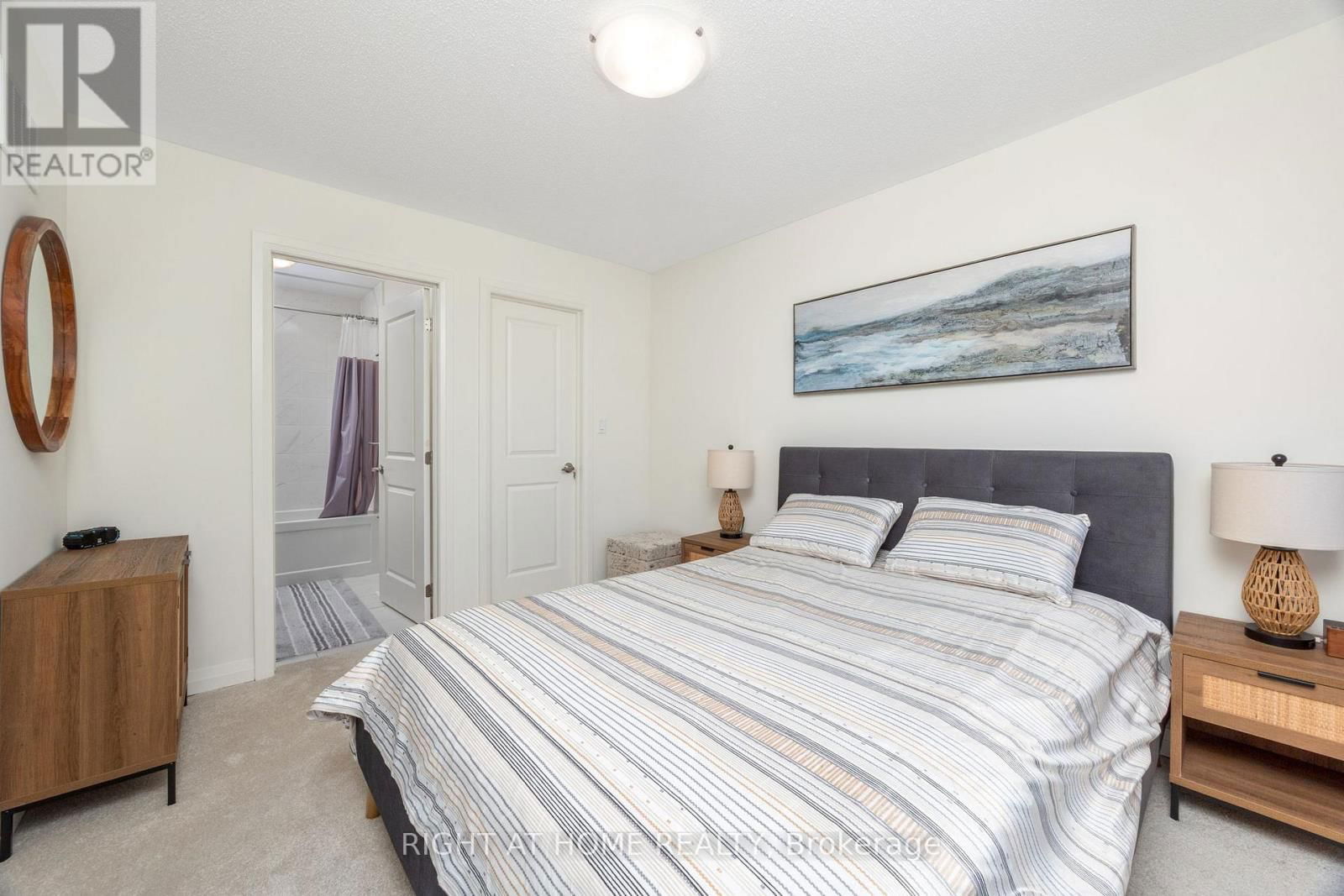 52 LAHEY CRESCENT Image 21