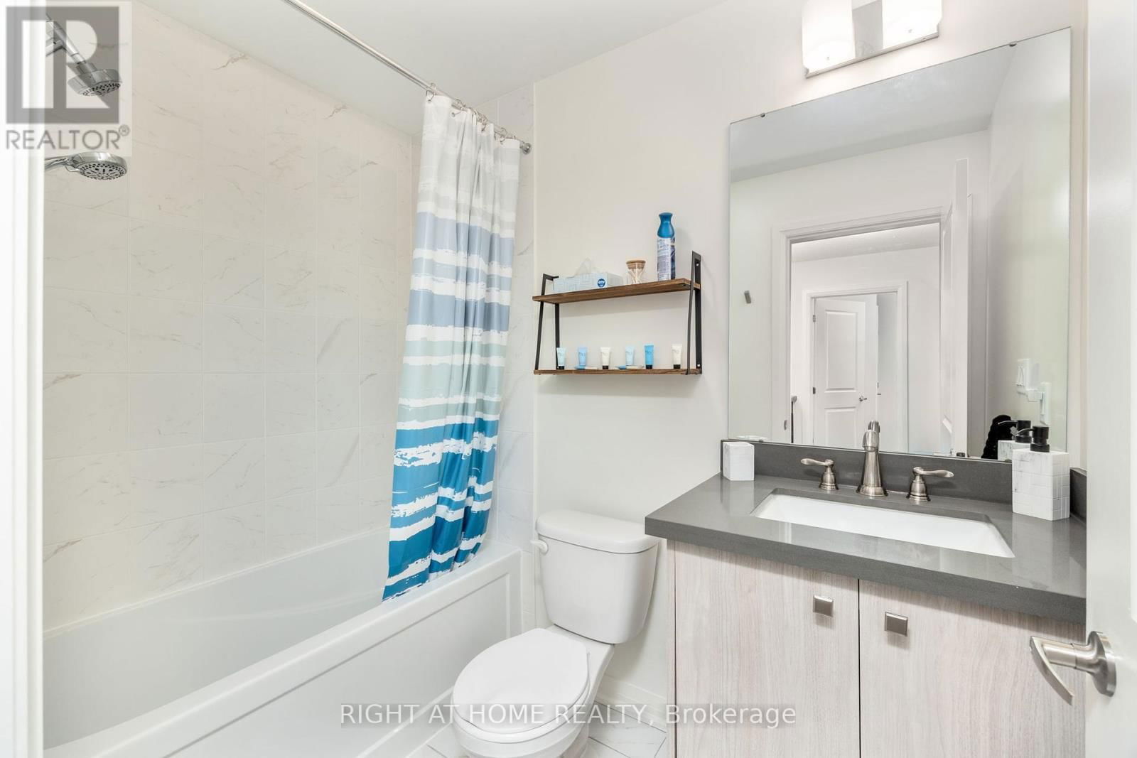 52 LAHEY CRESCENT Image 25