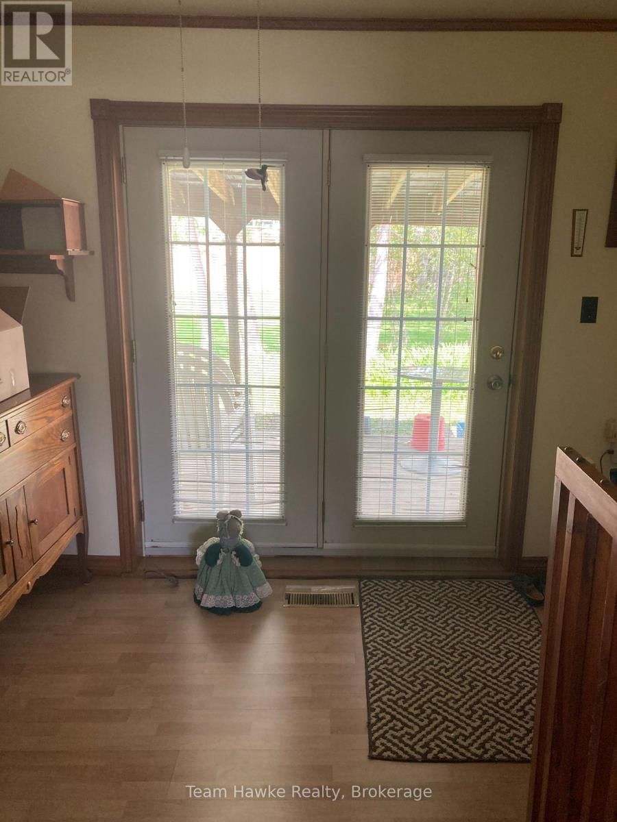 266 BARNETT AVENUE Image 12