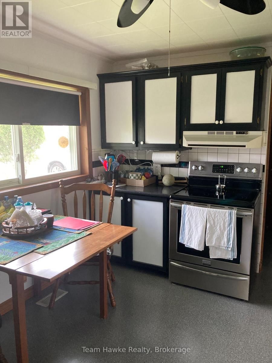 266 BARNETT AVENUE Image 4