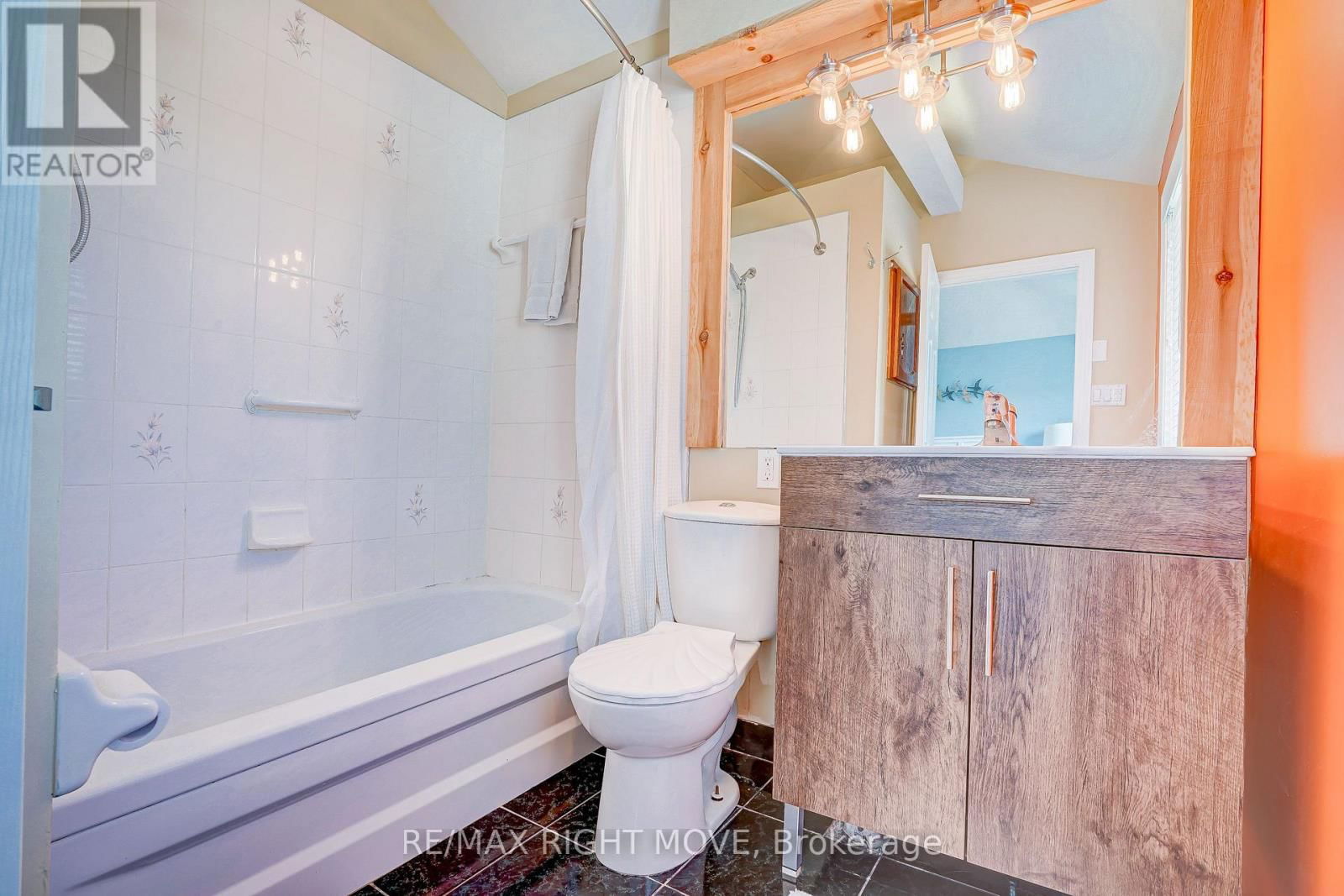 3752 PORTAGE BAY ROAD Image 15