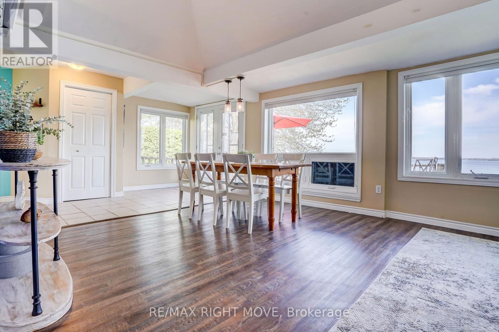 3752 PORTAGE BAY ROAD Image 7
