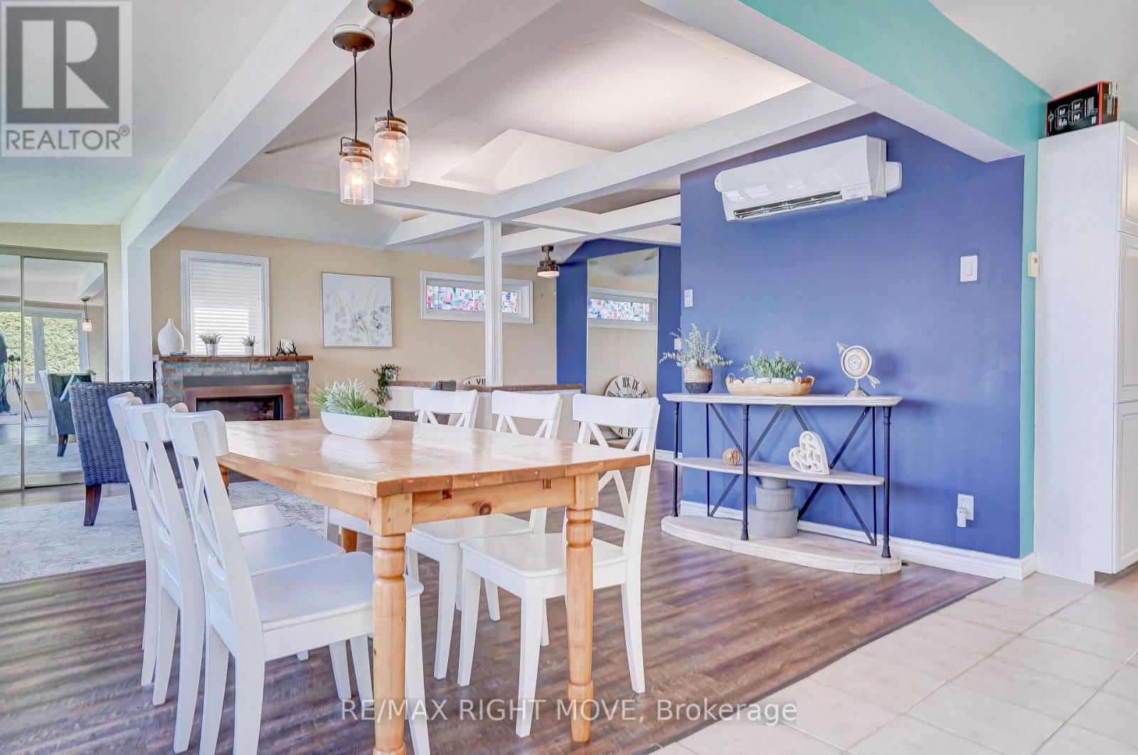 3752 PORTAGE BAY ROAD Image 9