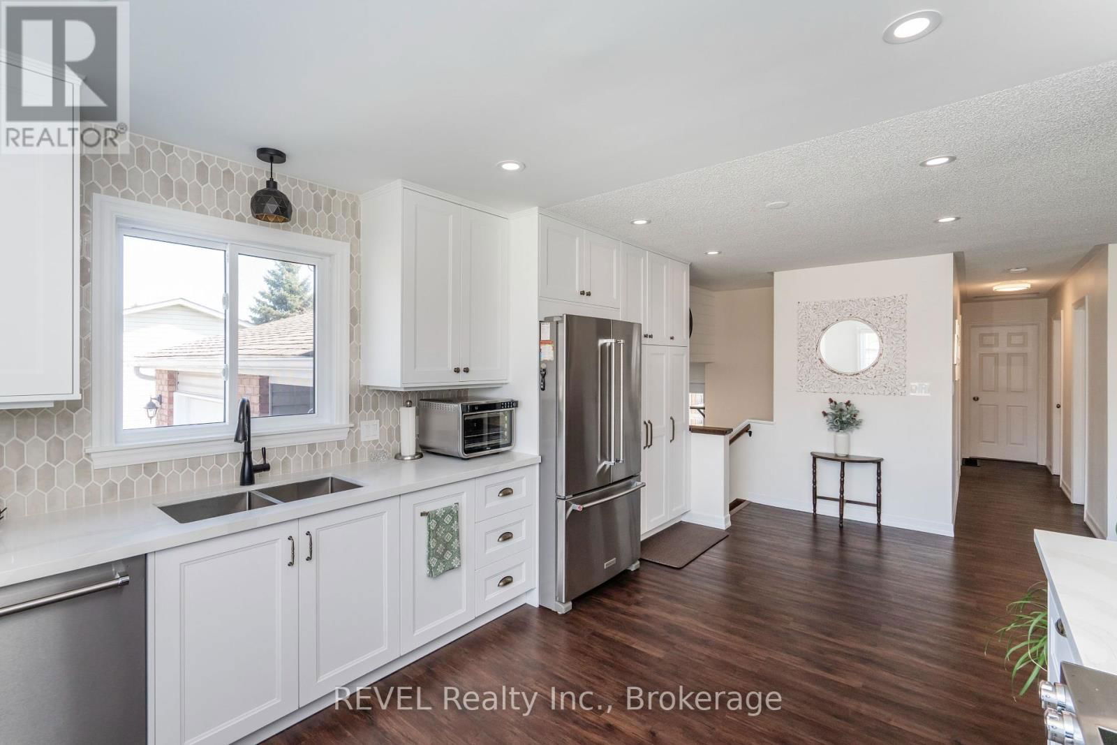 79 OXLEY DRIVE Image 10