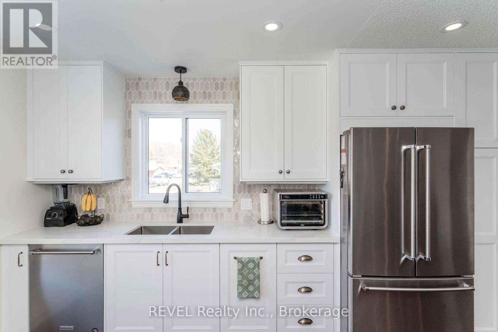 79 OXLEY DRIVE Image 11
