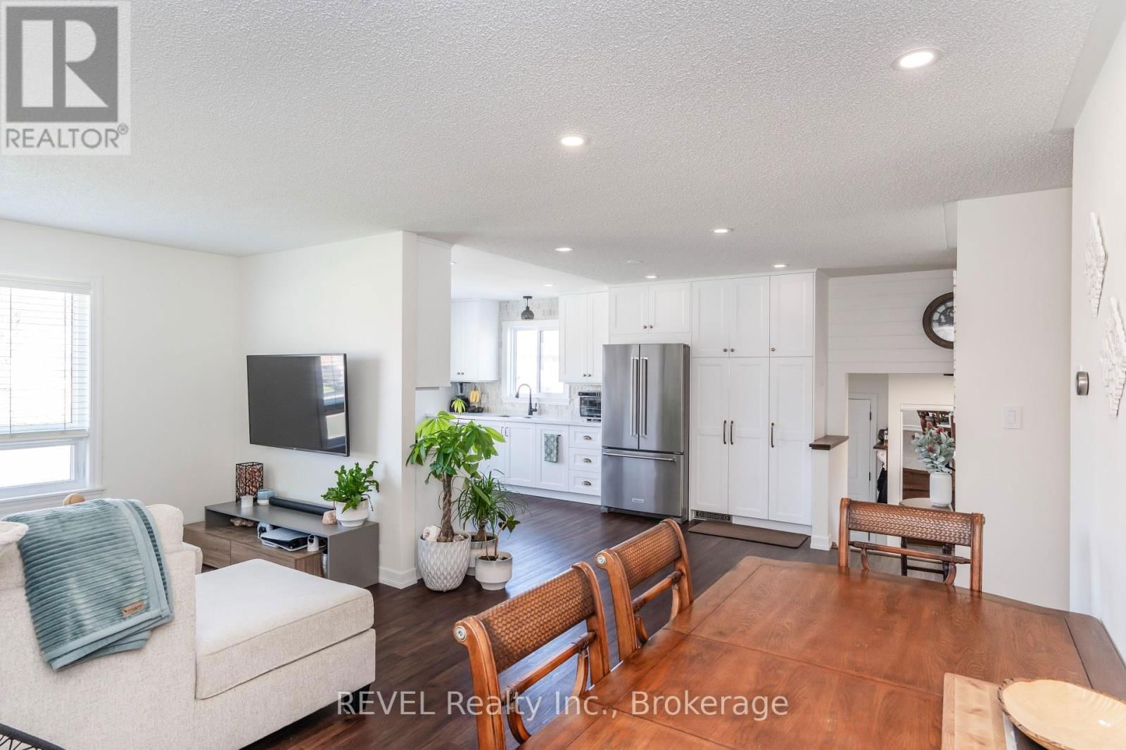 79 OXLEY DRIVE Image 13