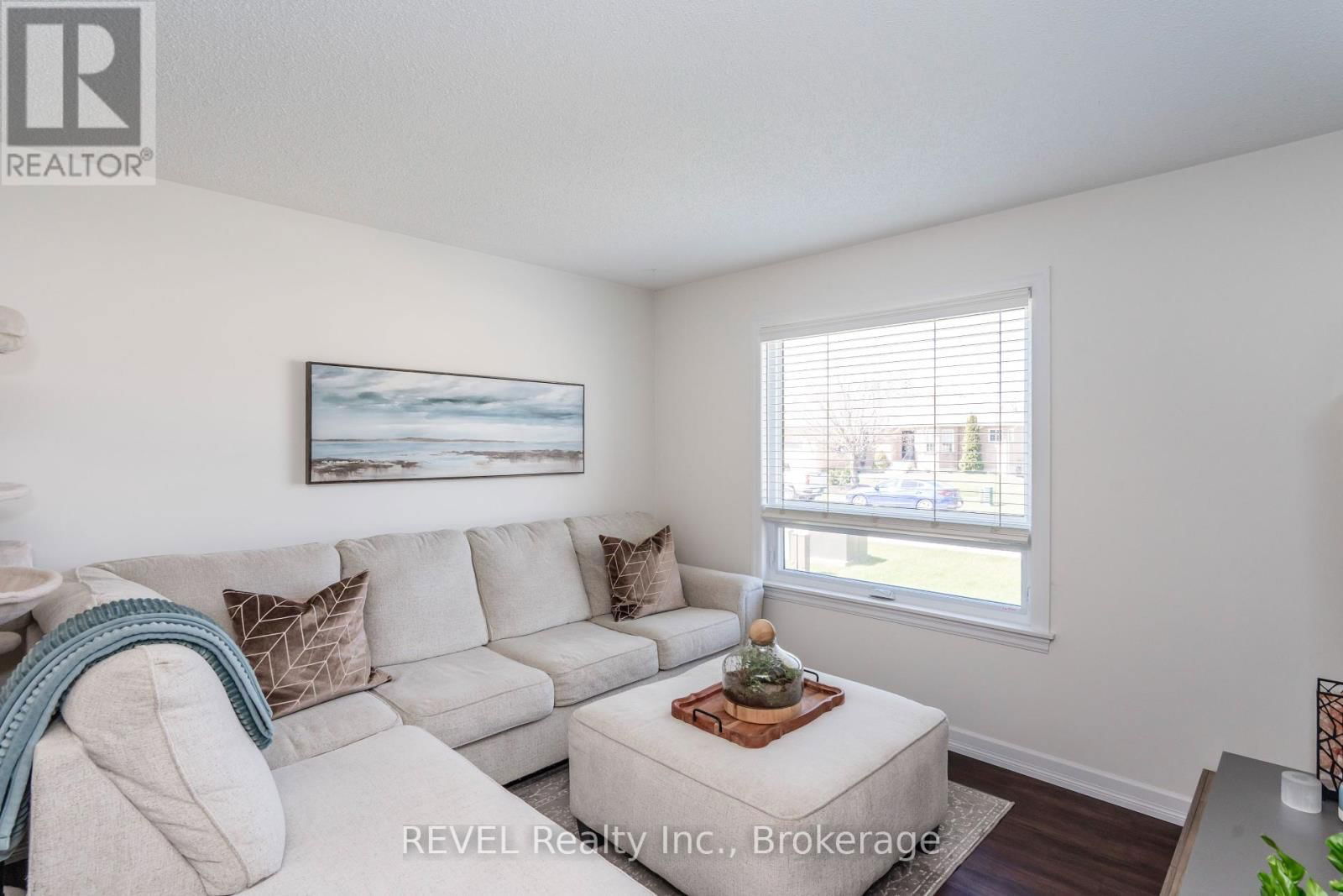 79 OXLEY DRIVE Image 16