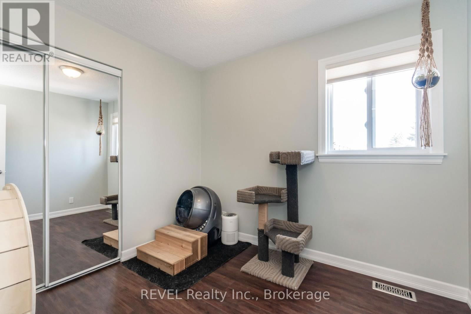79 OXLEY DRIVE Image 22