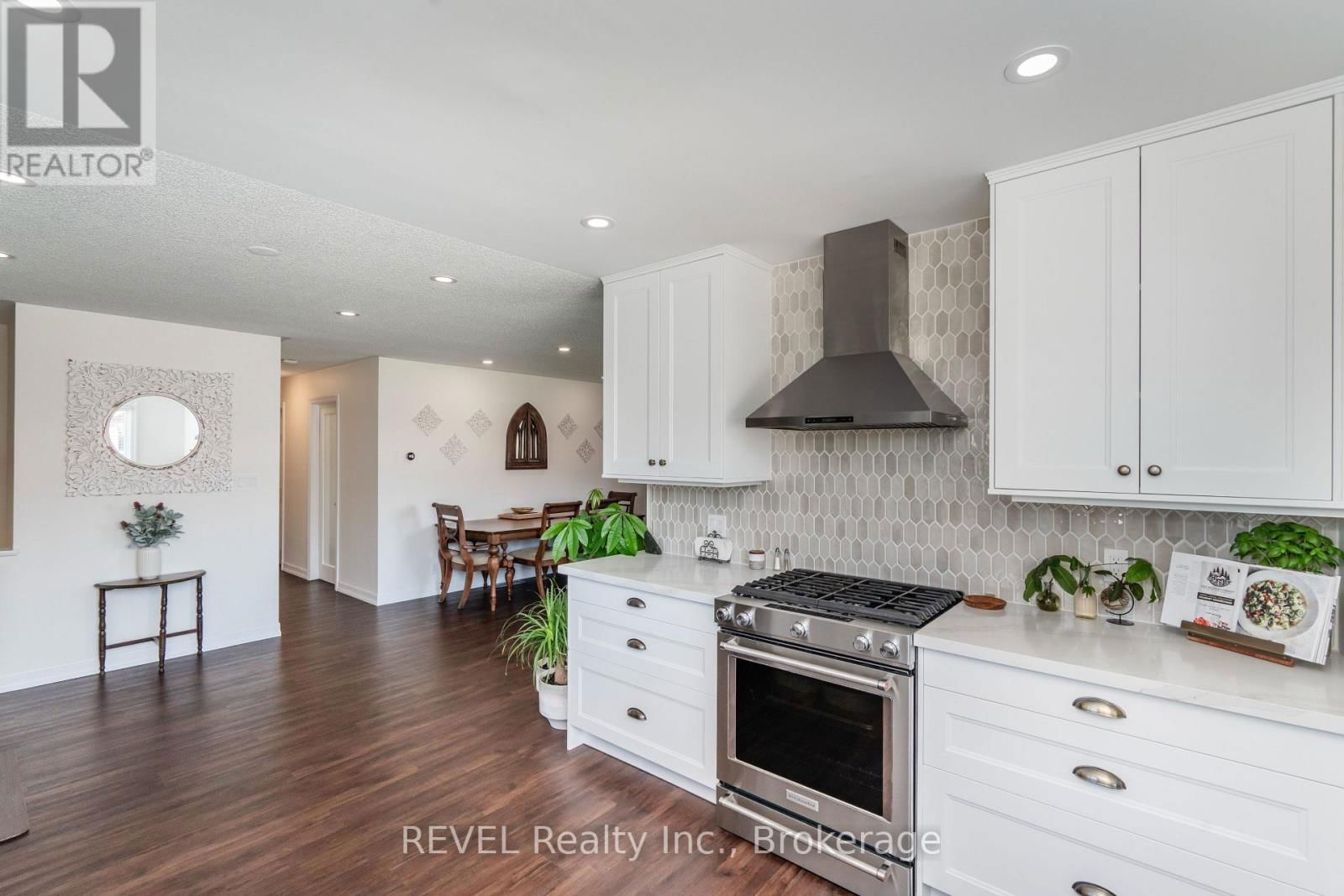 79 OXLEY DRIVE Image 9