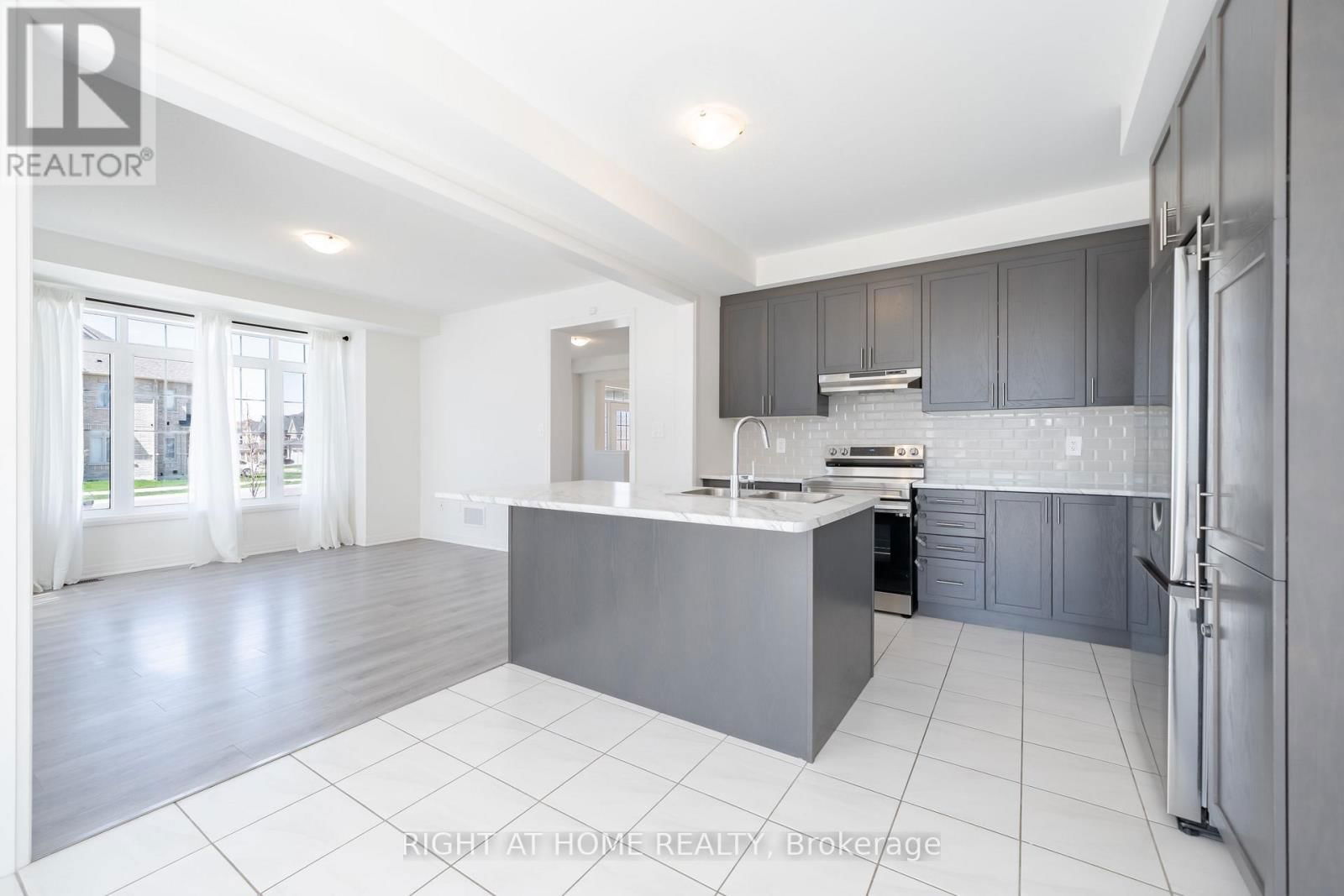 42 COPPERHILL HEIGHTS Image 15