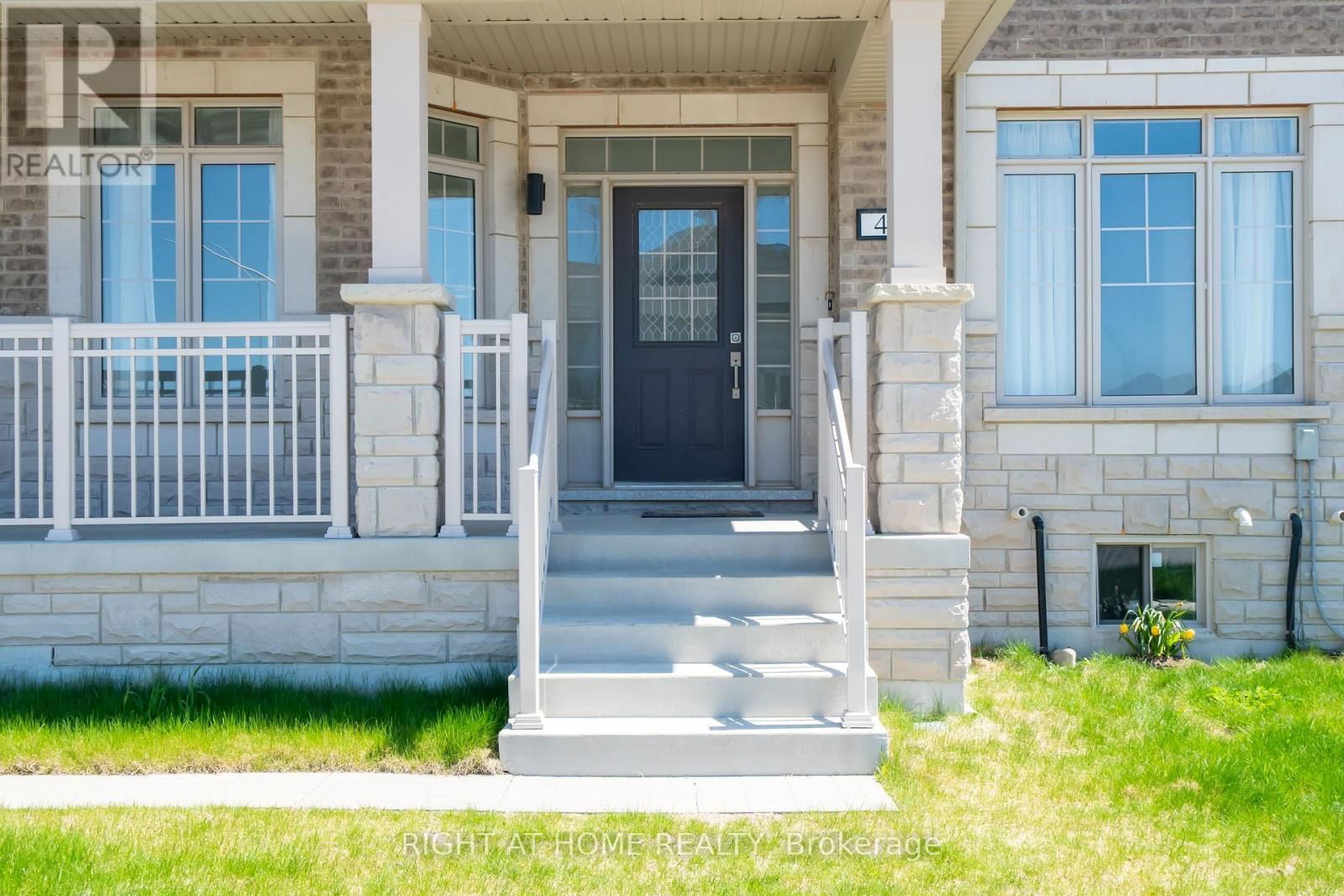 42 COPPERHILL HEIGHTS Image 4
