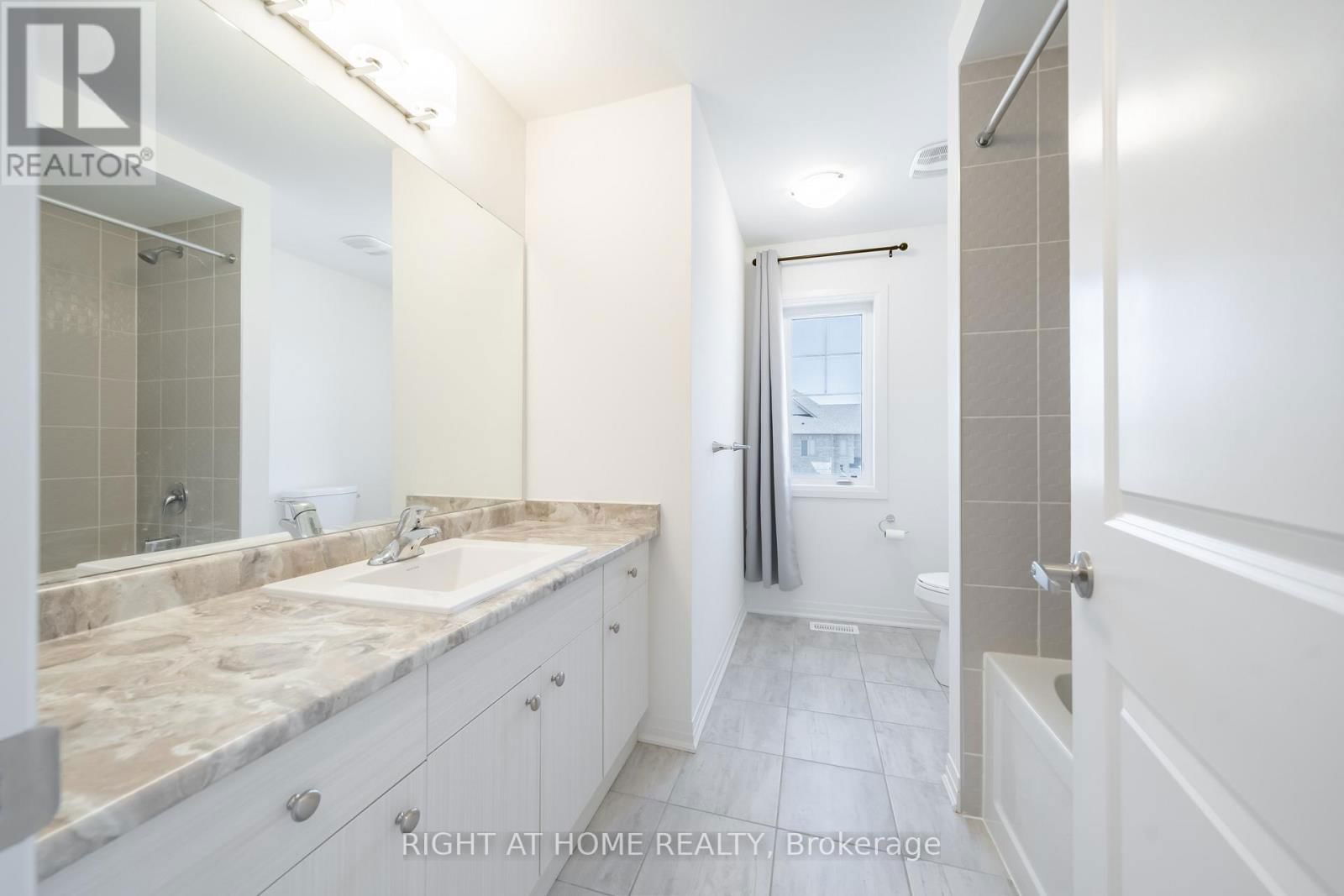 42 COPPERHILL HEIGHTS Image 42