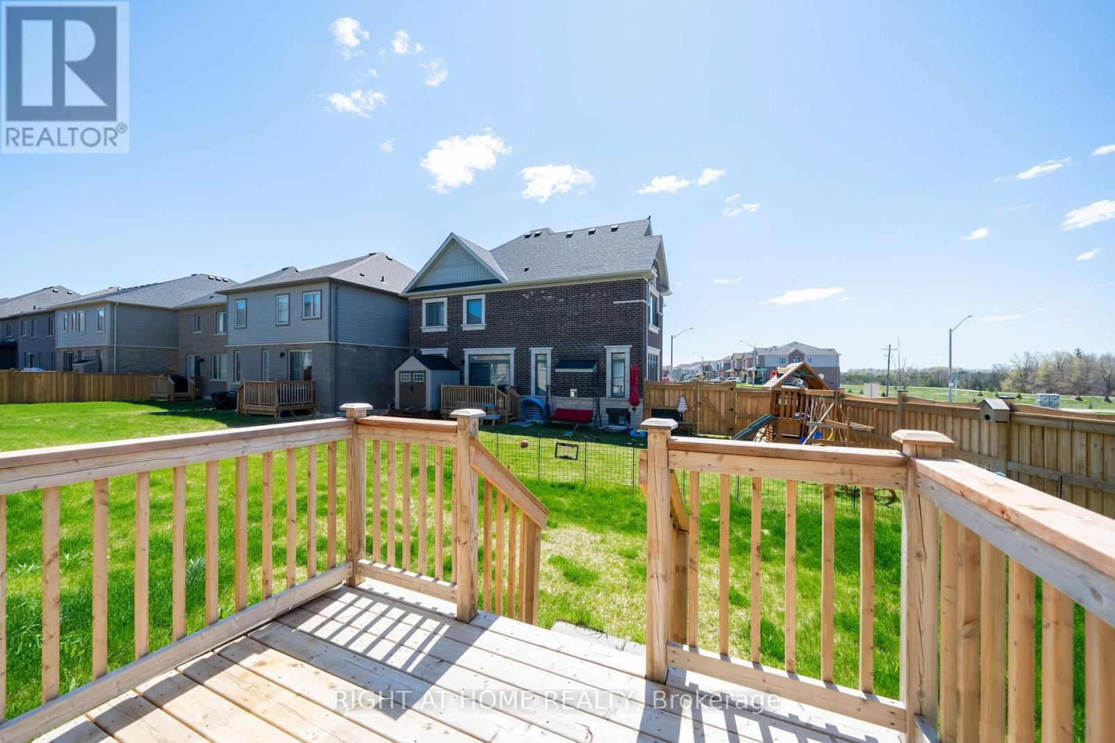 42 COPPERHILL HEIGHTS Image 43