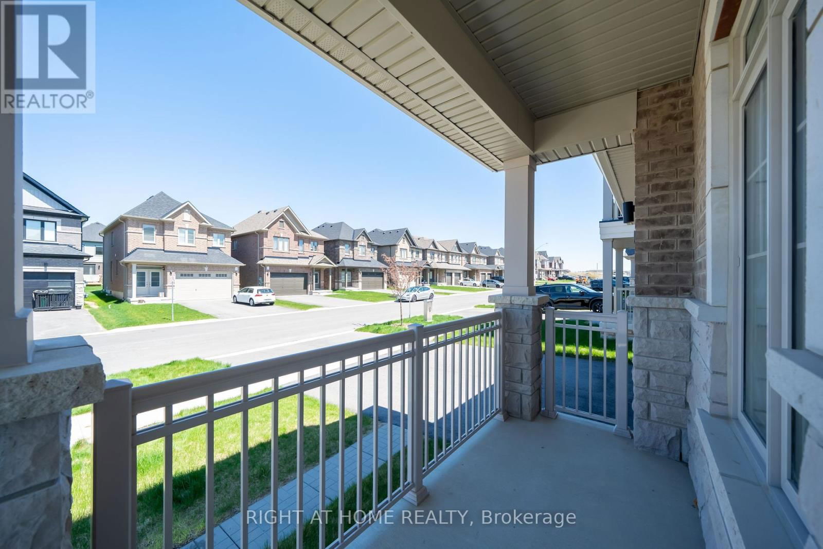 42 COPPERHILL HEIGHTS Image 6