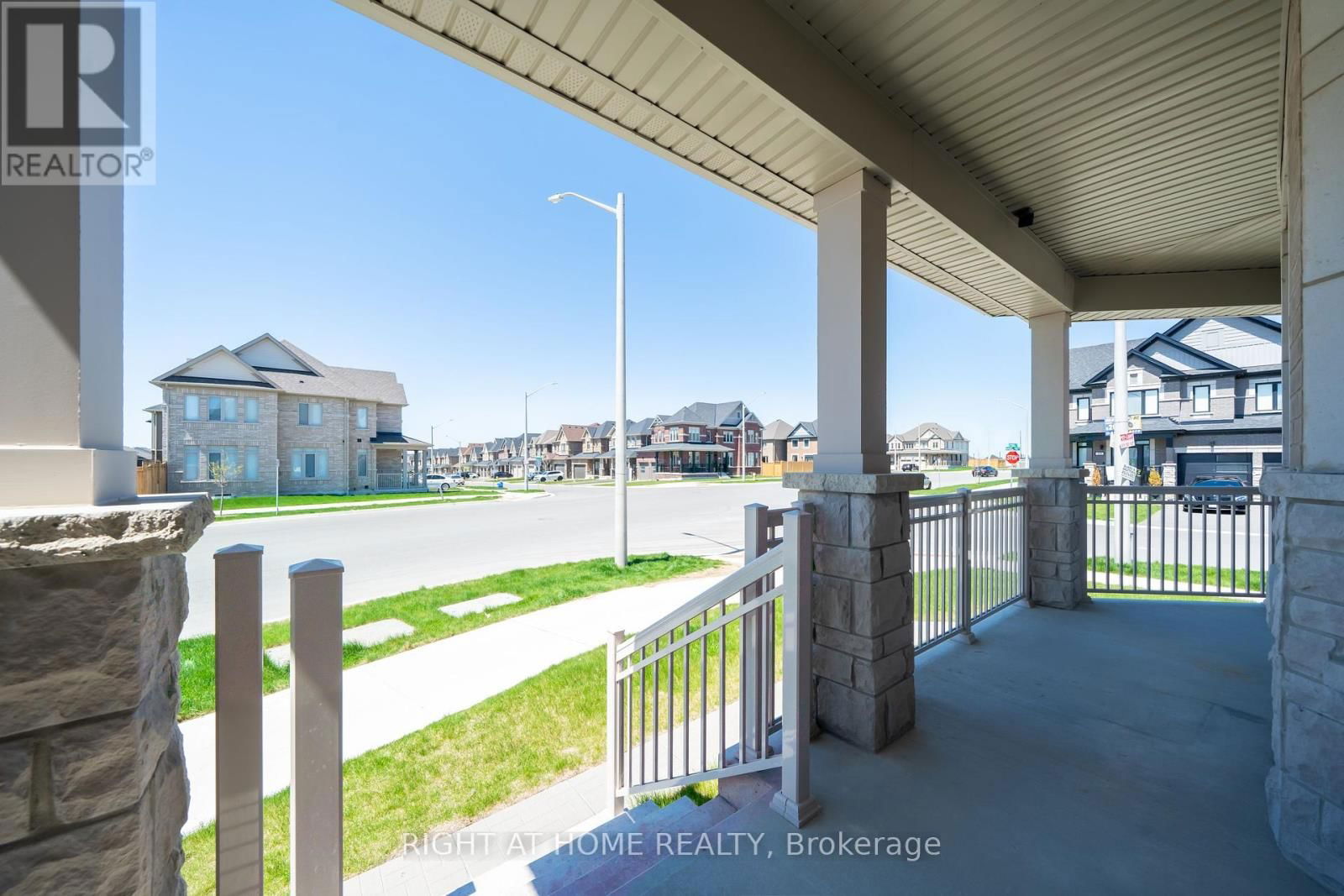 42 COPPERHILL HEIGHTS Image 7
