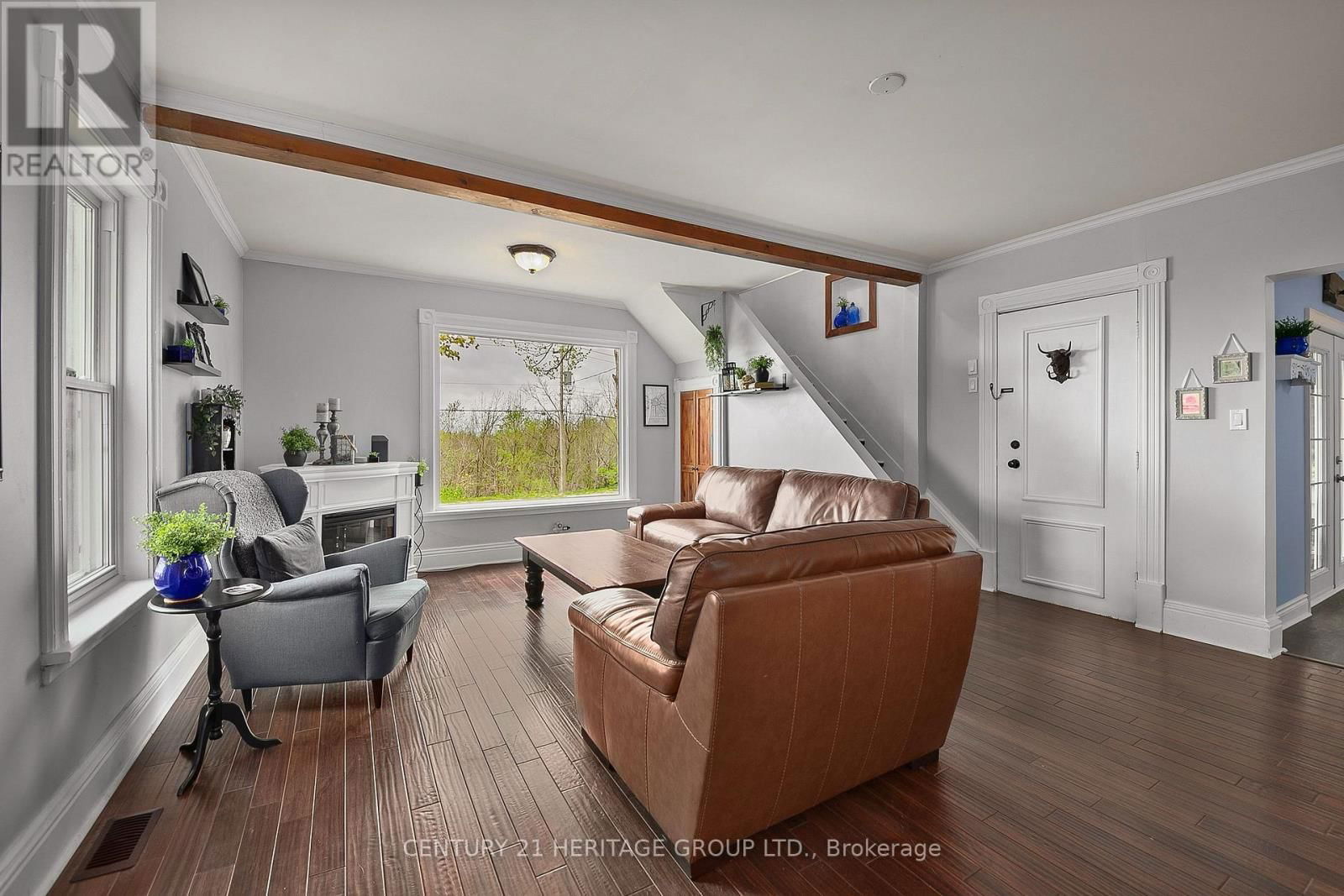 1672 RIDGE ROAD EAST Image 7