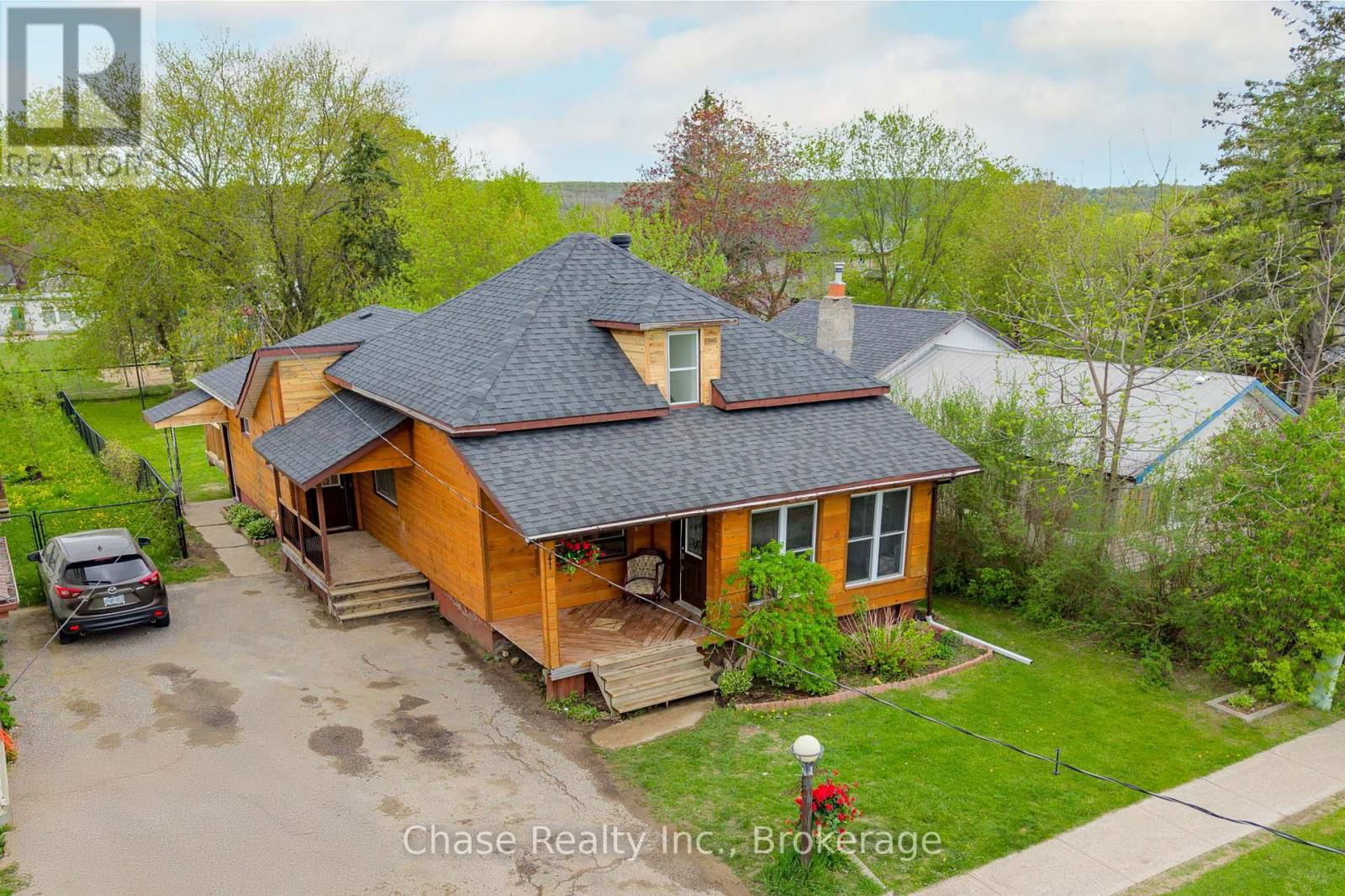68 FOX STREET Image 45