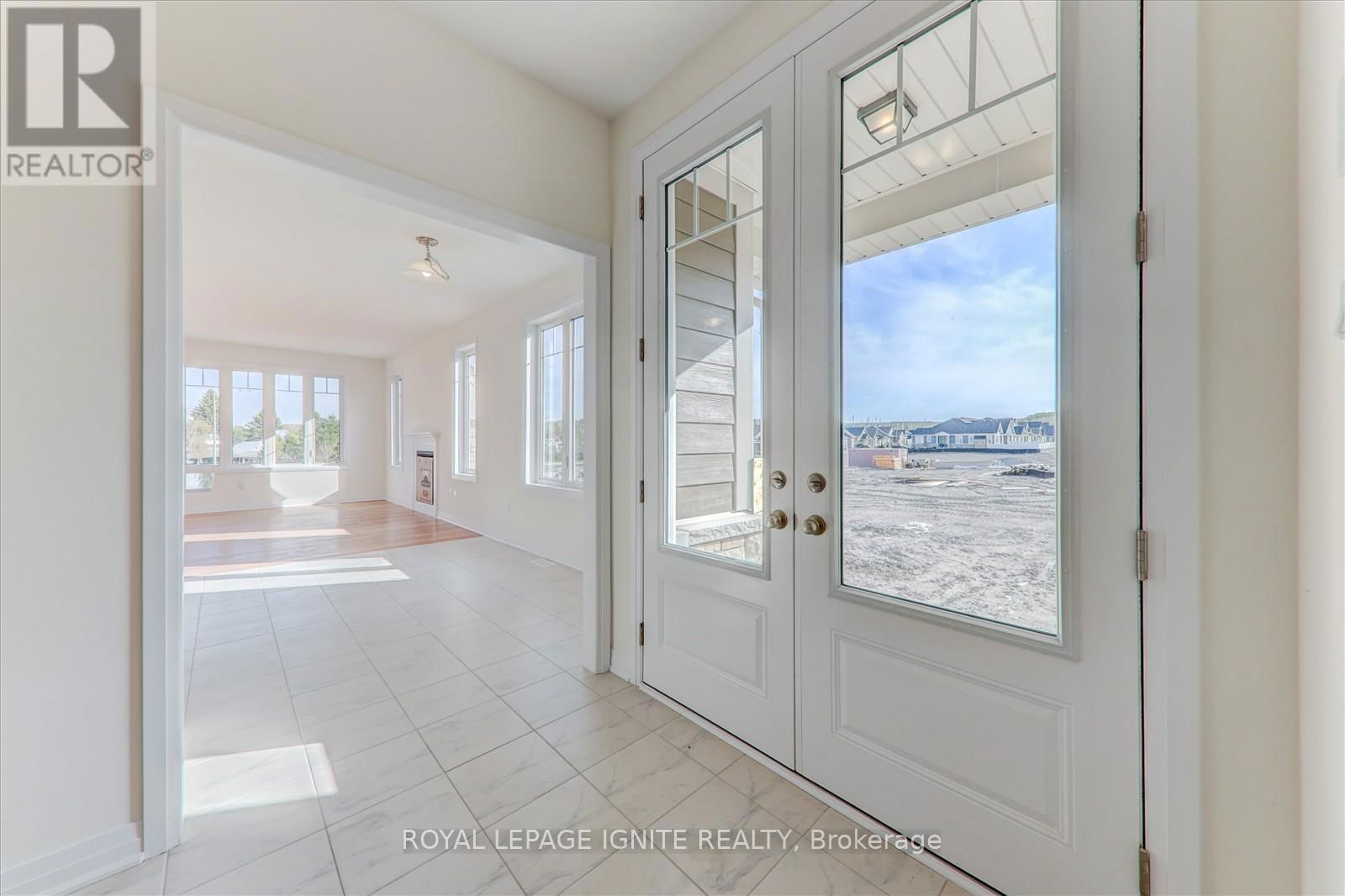 553 HUDSON CRESCENT Image 11