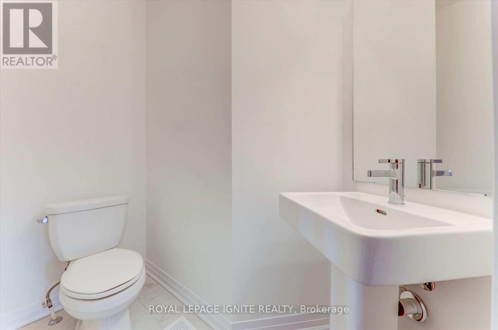 553 HUDSON CRESCENT Image 20