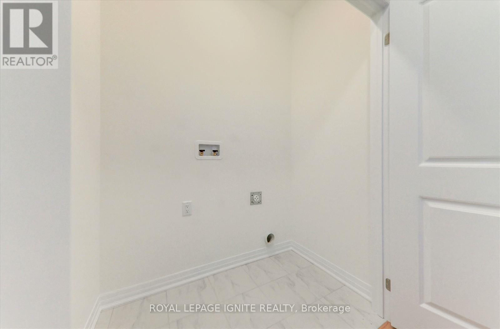 553 HUDSON CRESCENT Image 25