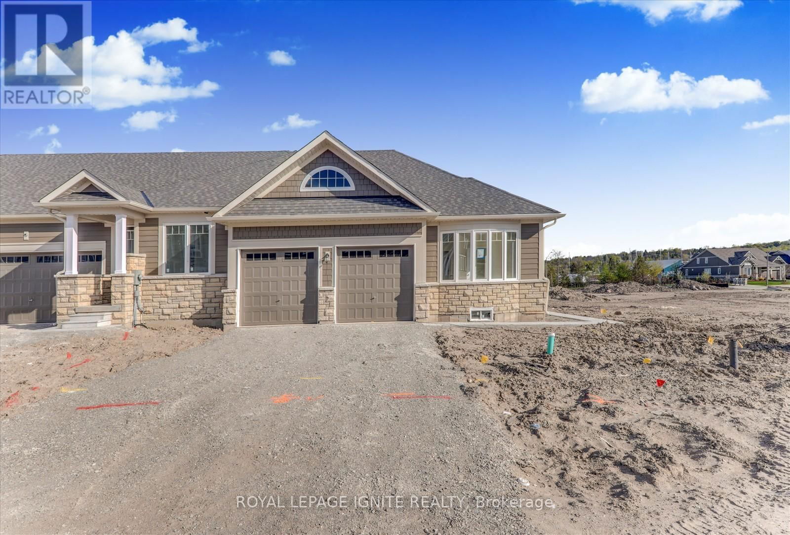 553 HUDSON CRESCENT Image 3