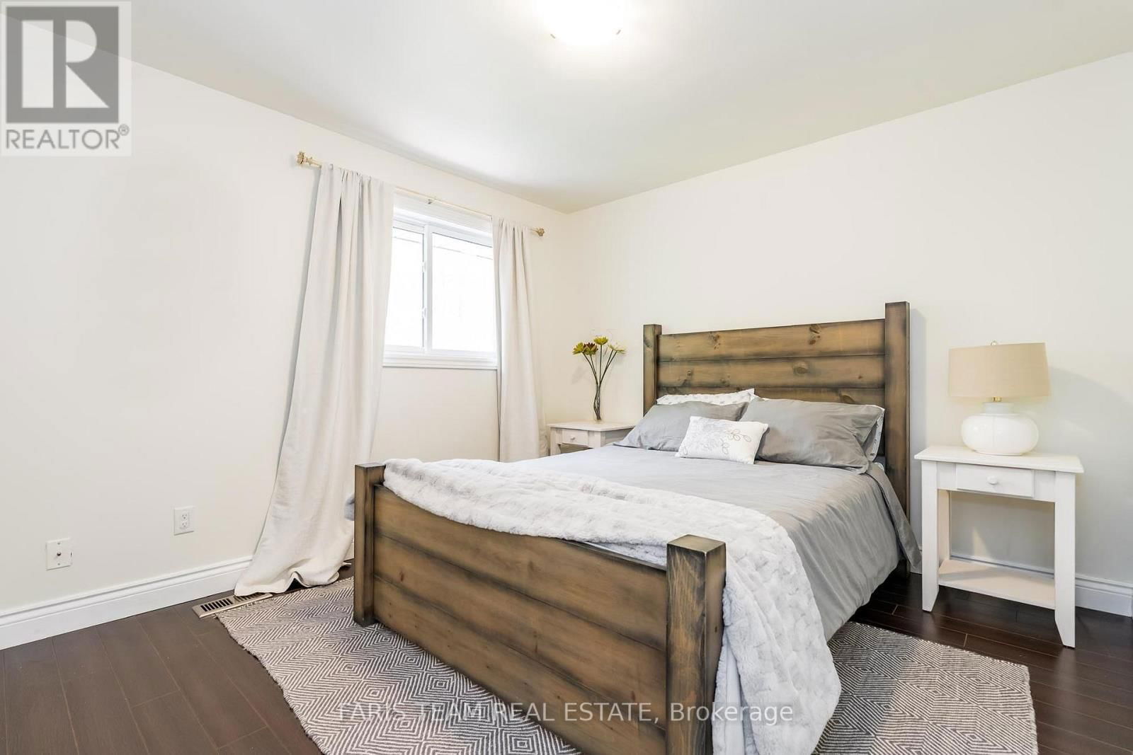7 BAILEY CRESCENT Image 20