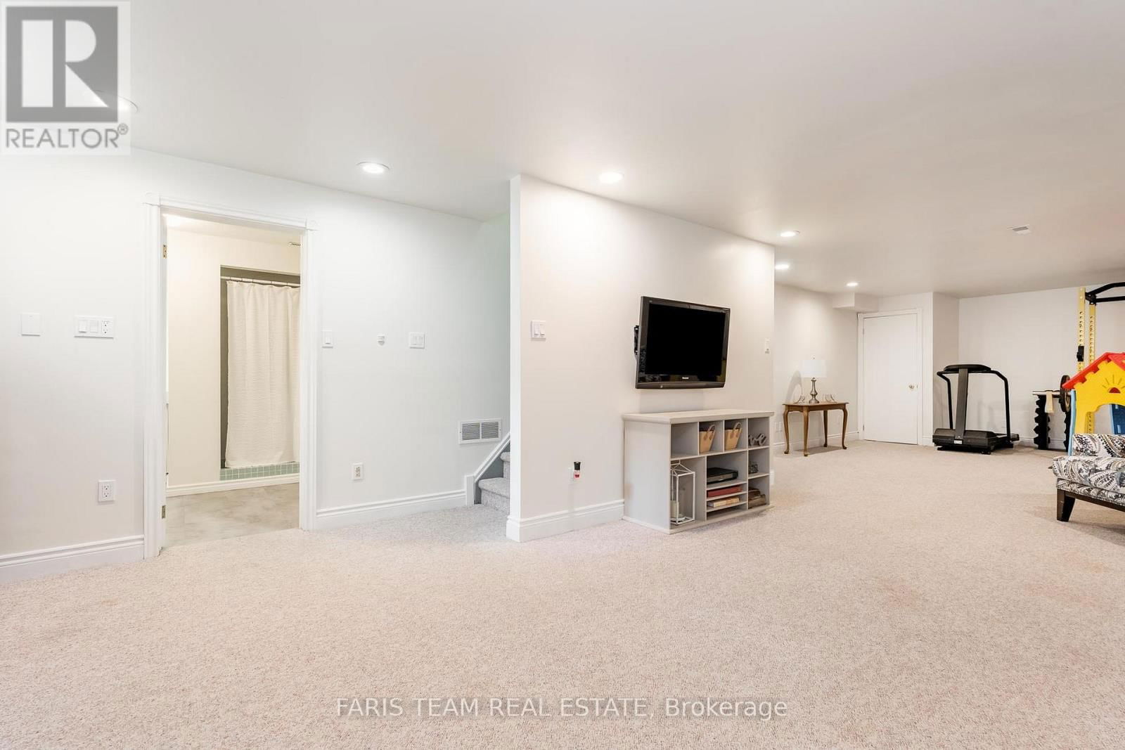7 BAILEY CRESCENT Image 25