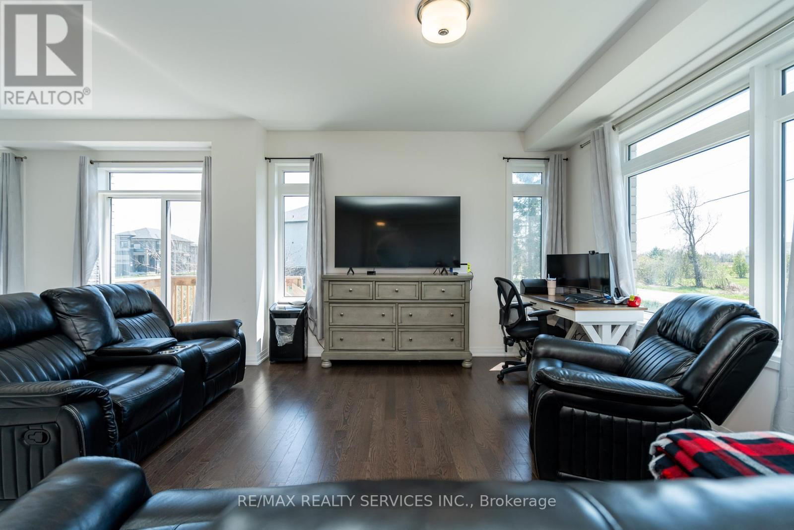 3700 QUAYSIDE DRIVE Image 20