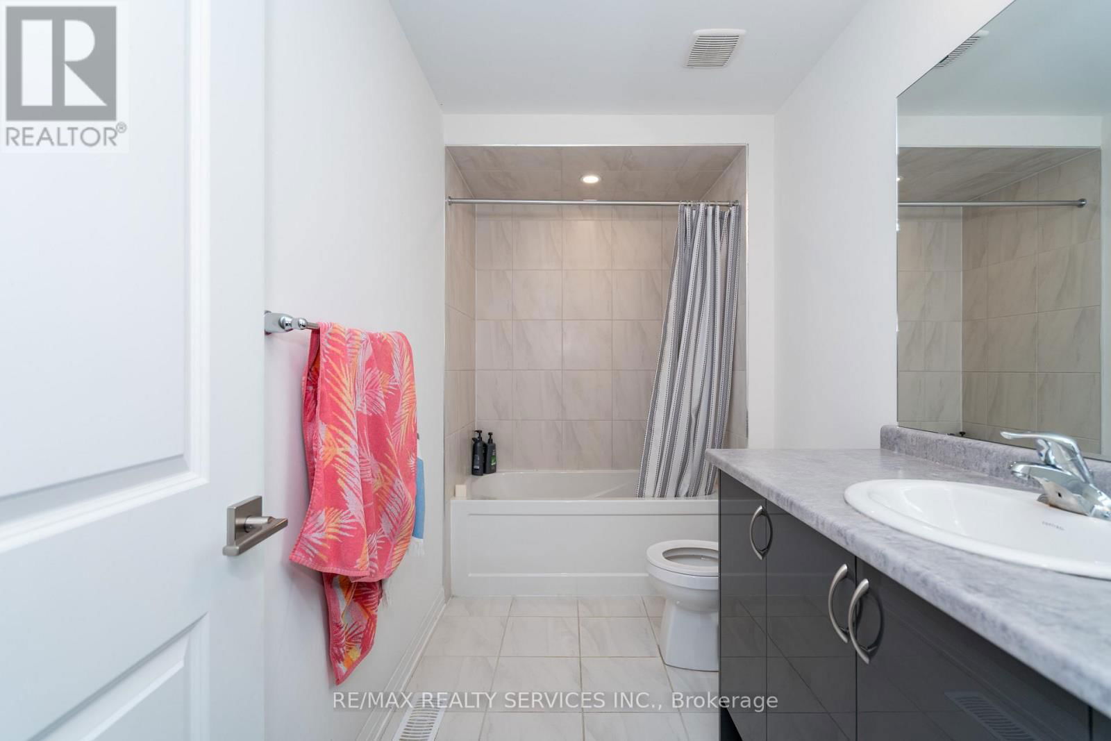 3700 QUAYSIDE DRIVE Image 37