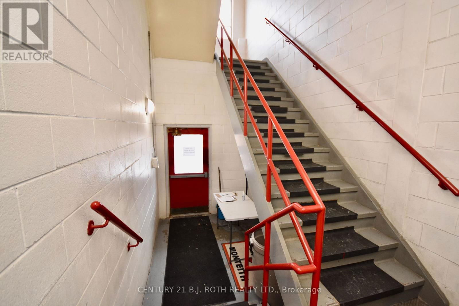 31 COLBORNE STREET EAST Image 17