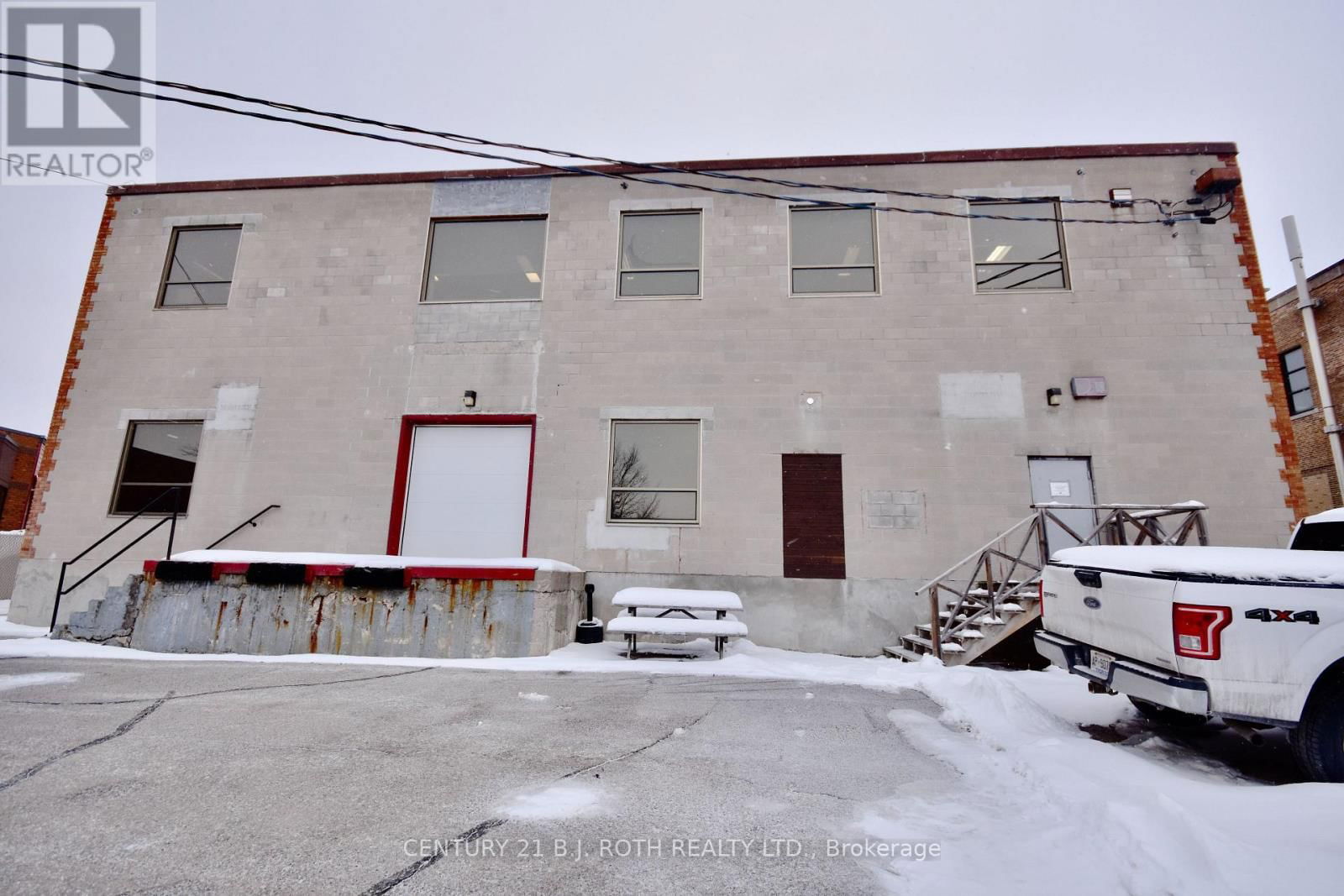 31 COLBORNE STREET EAST Image 35