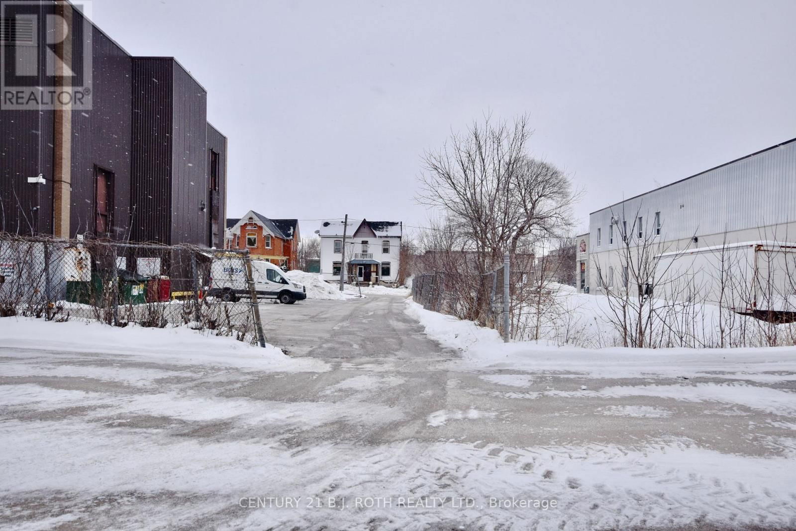 31 COLBORNE STREET EAST Image 37