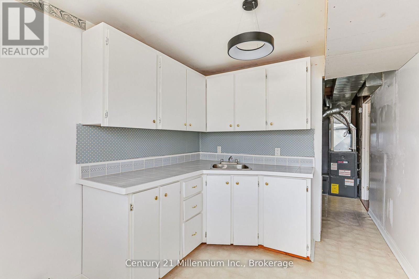 64 TELFER ROAD Image 31