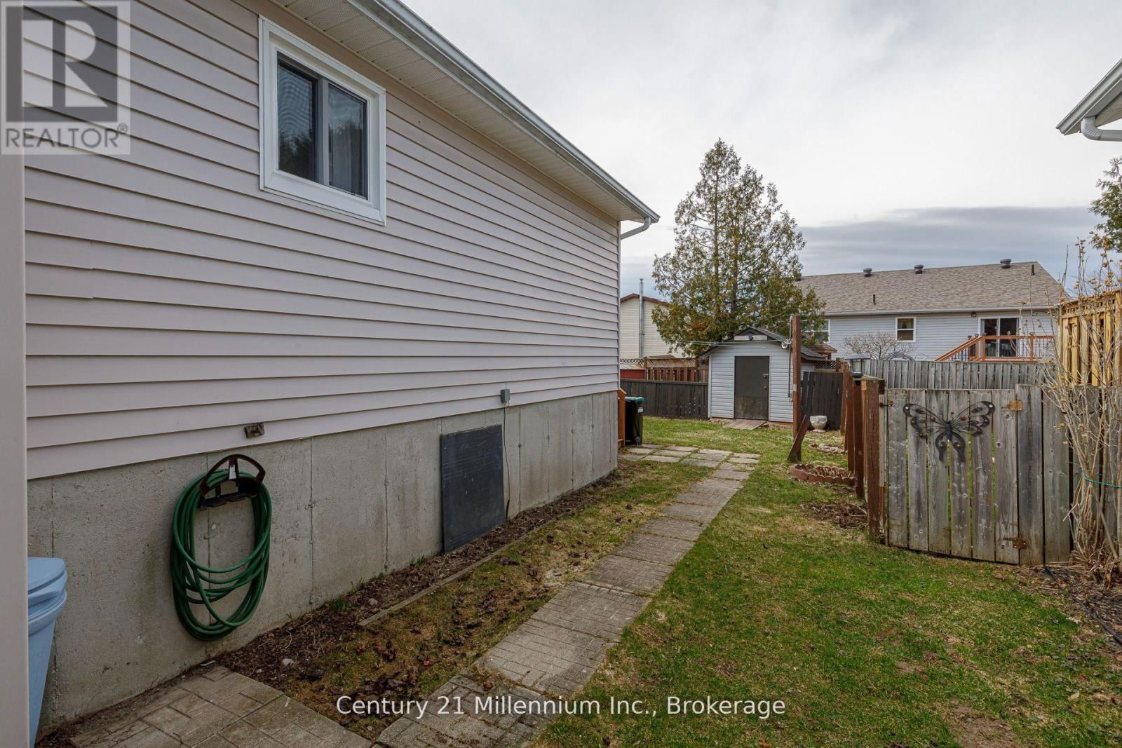 64 TELFER ROAD Image 40
