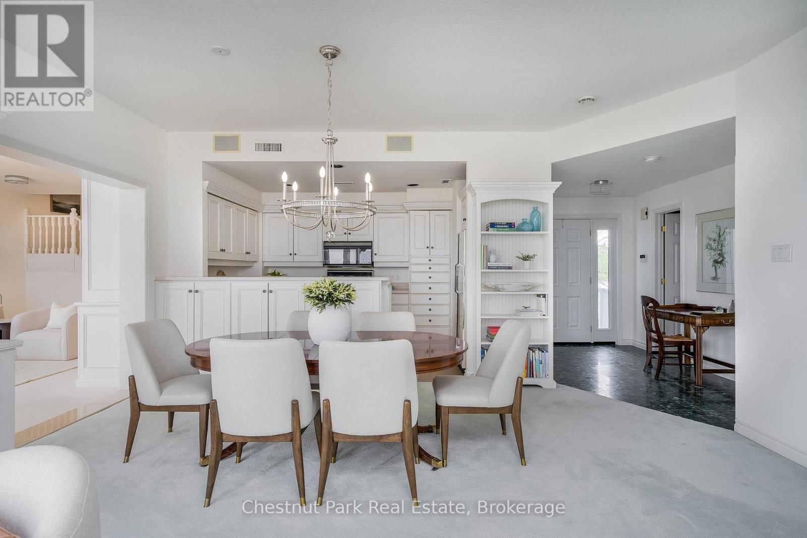 849-851 SUNCREST CIRCLE Image 18