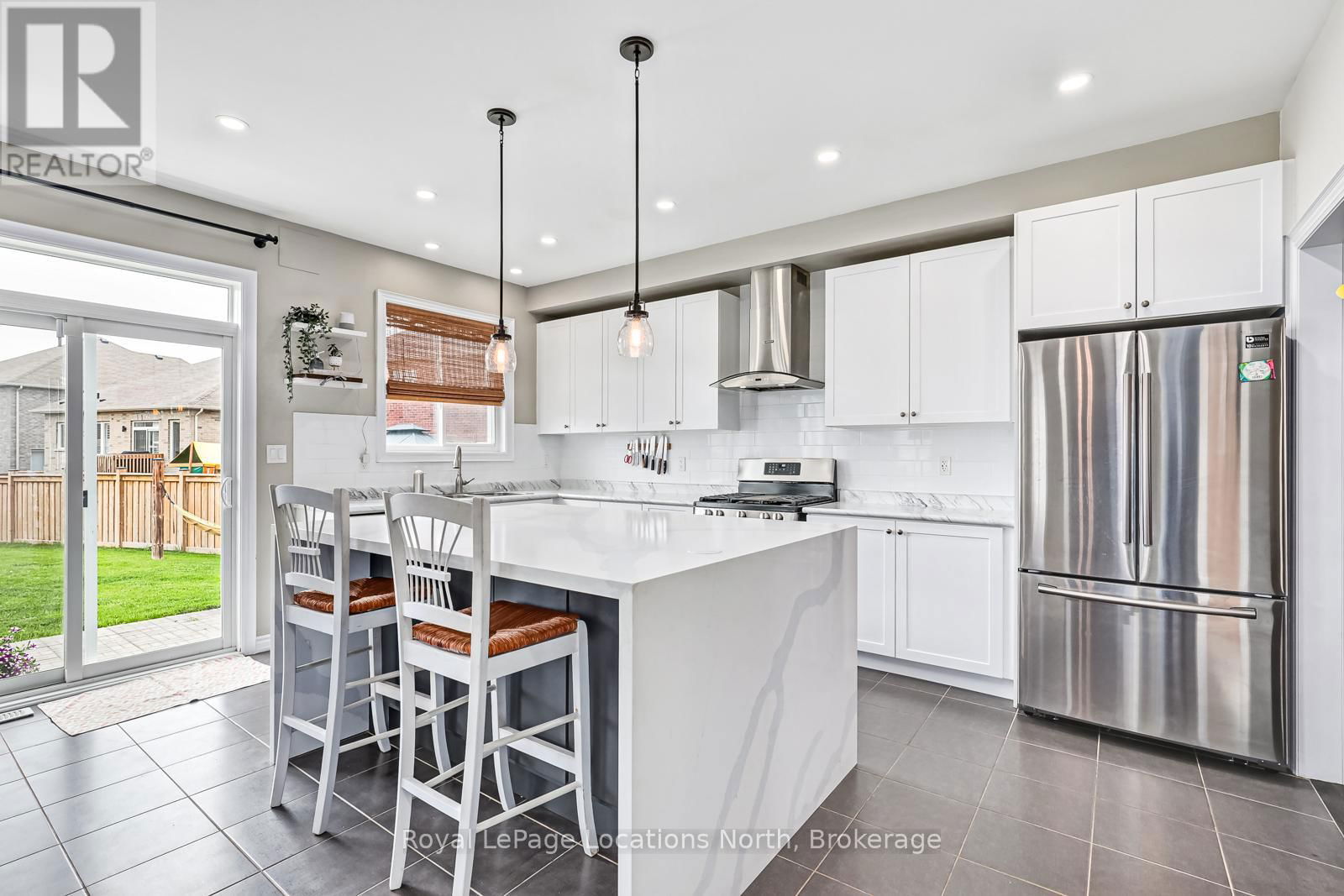 1 ACADEMY AVENUE Image 10