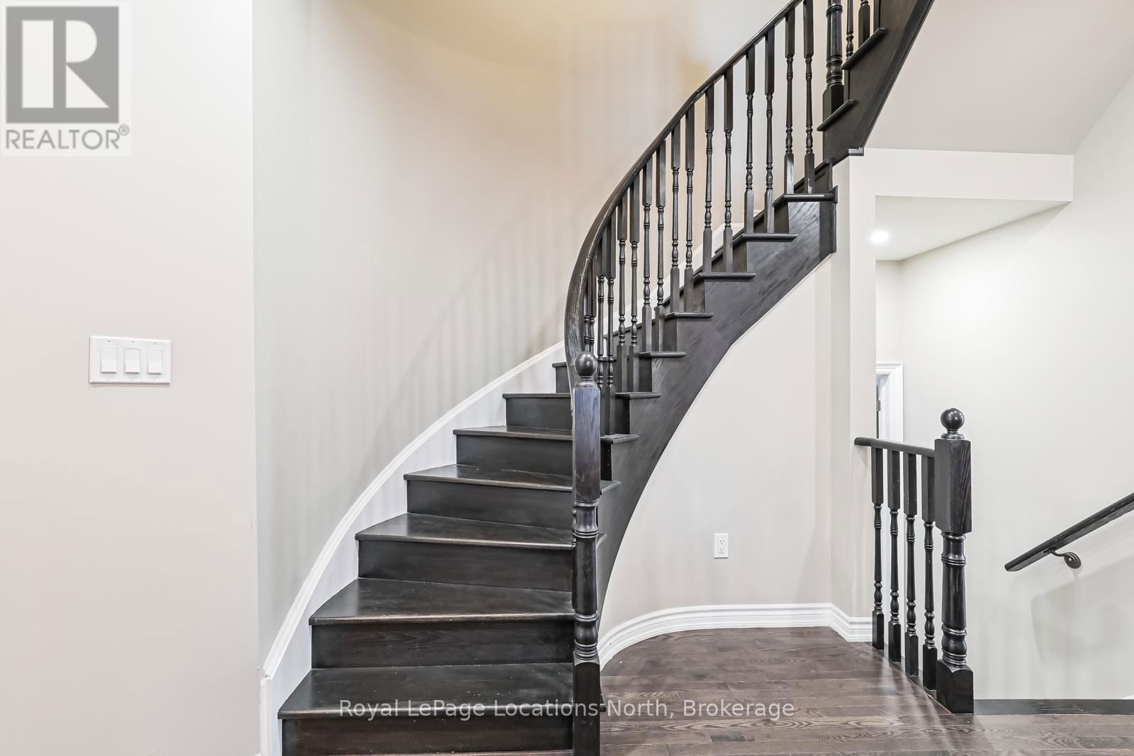 1 ACADEMY AVENUE Image 13