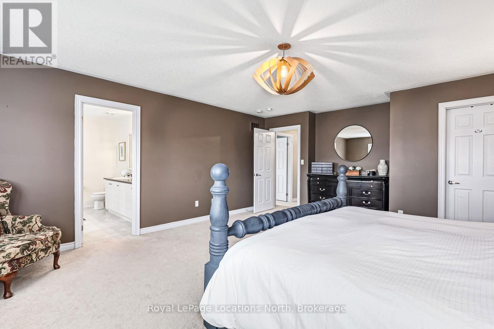1 ACADEMY AVENUE Image 15