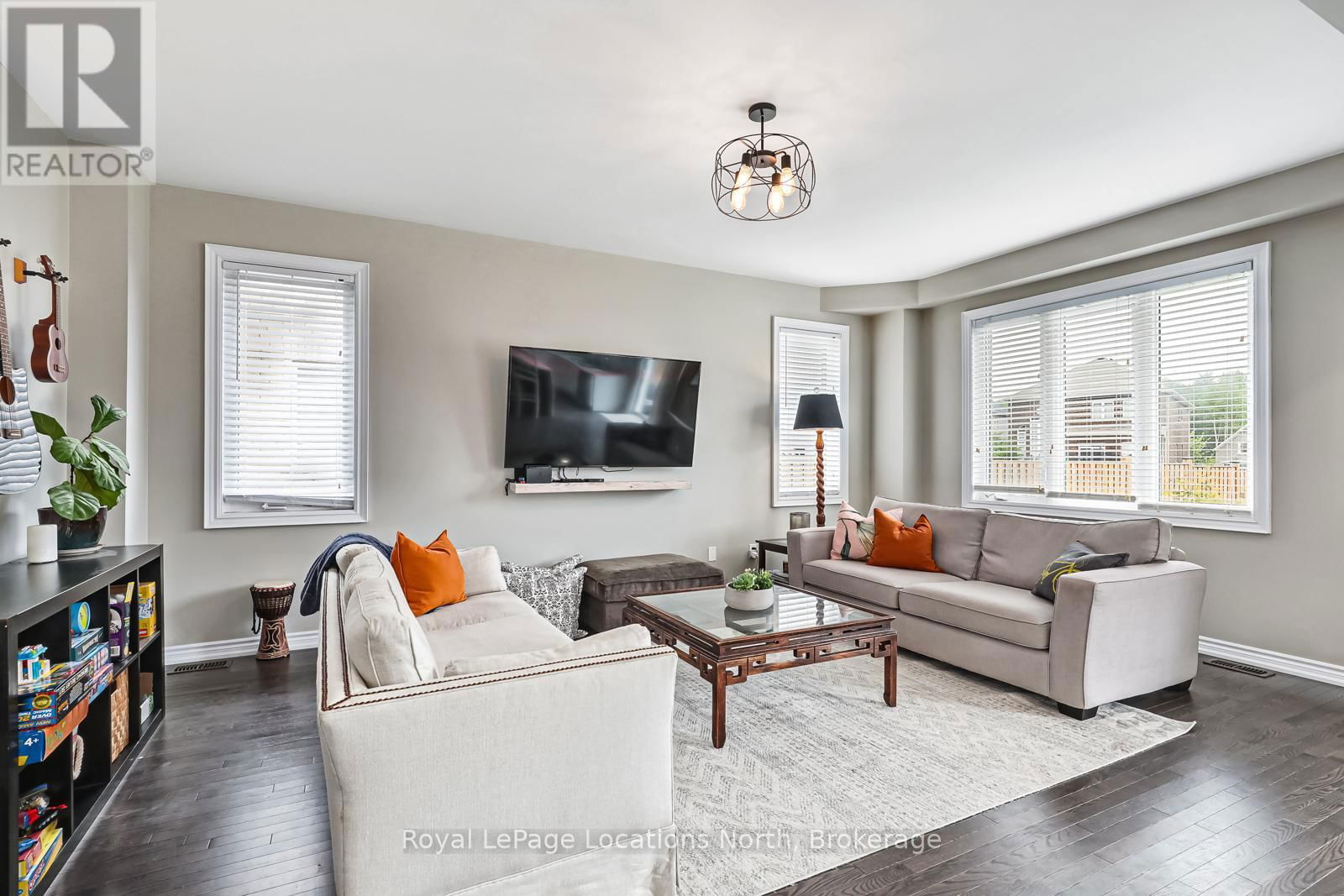 1 ACADEMY AVENUE Image 7